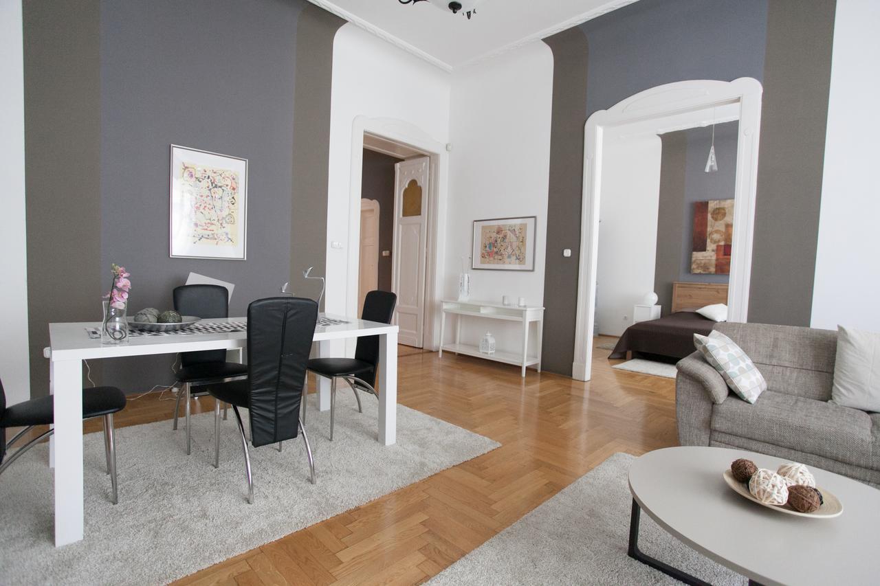 Royal Center Apartment Budapest Eksteriør bilde