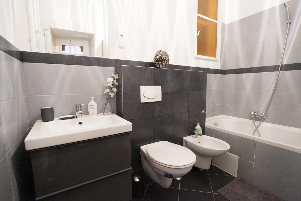Royal Center Apartment Budapest Eksteriør bilde