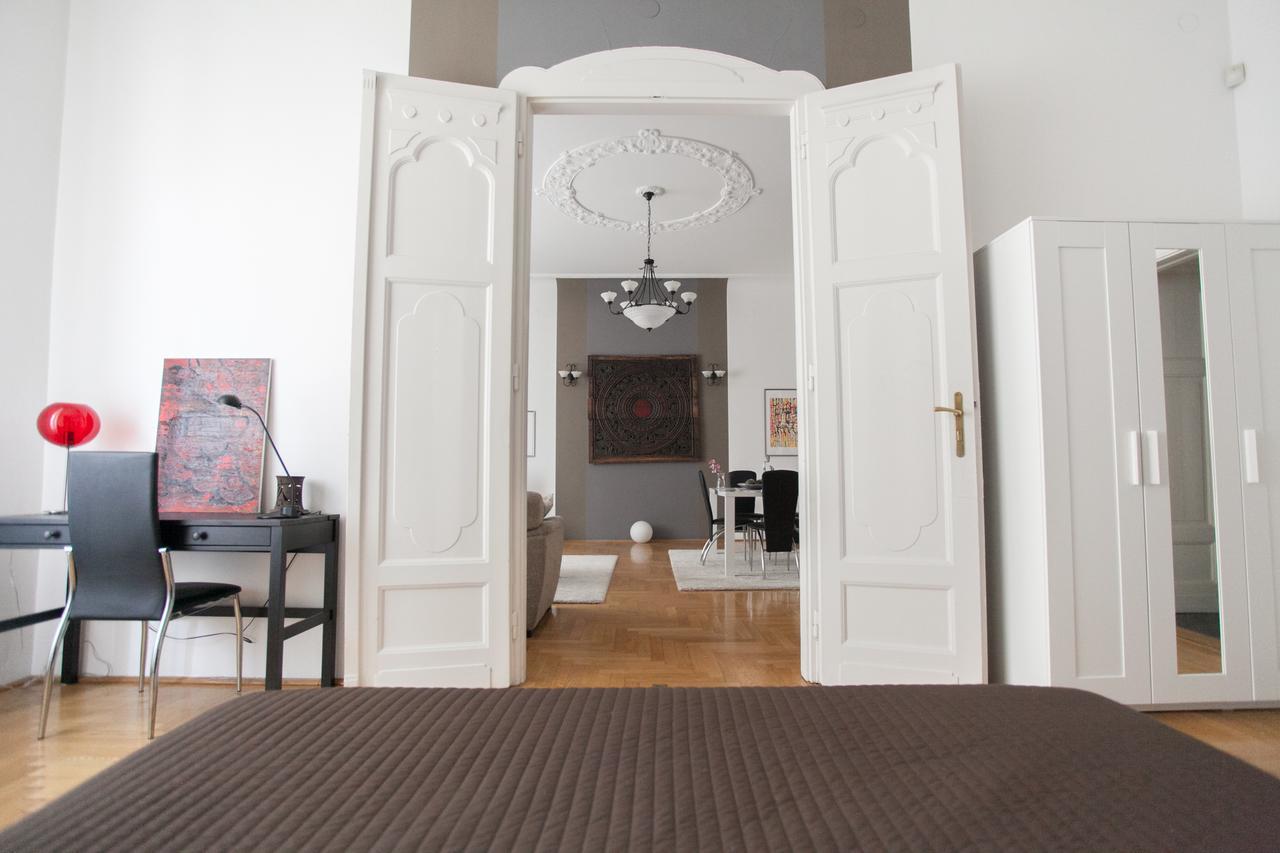 Royal Center Apartment Budapest Eksteriør bilde